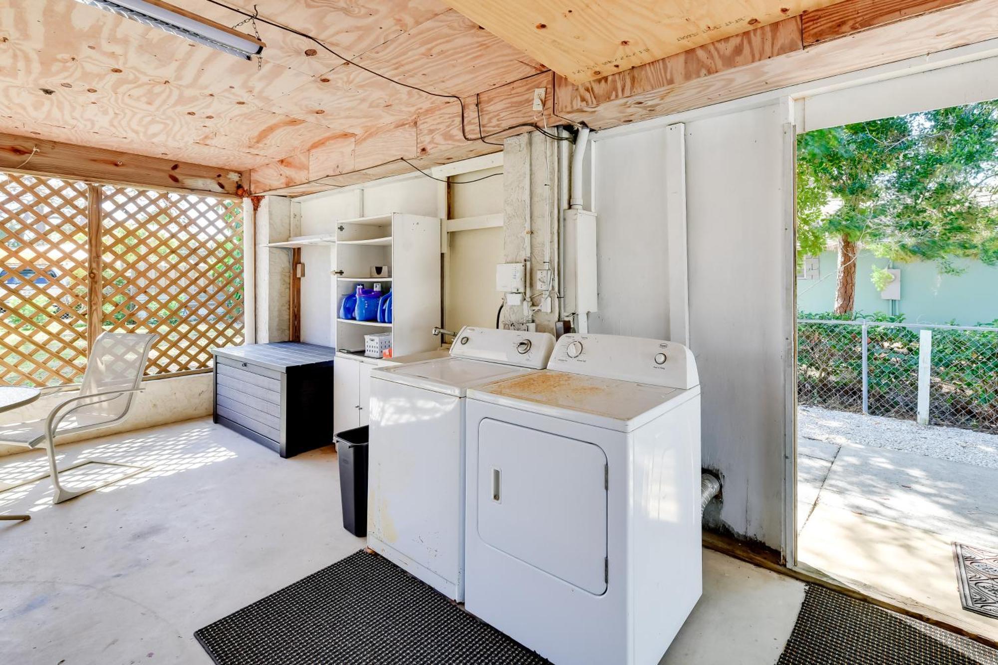 Coastal Oasis With Shared Pool, 2 Mi To Beach! Englewood Extérieur photo